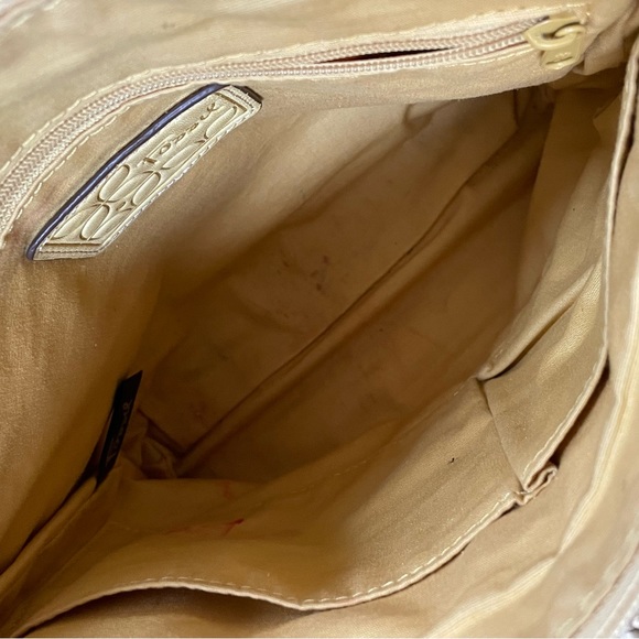 Fossil Yellow Leather Purse - Picture 4 of 8